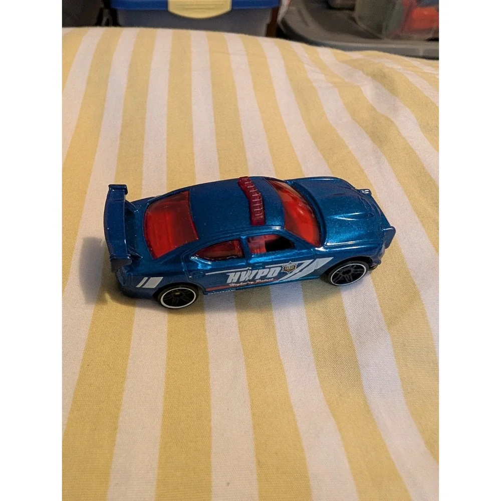 Hot Wheels 2016 Police Pursuit Dodge Charger Drift Blue Highway Patrol Car